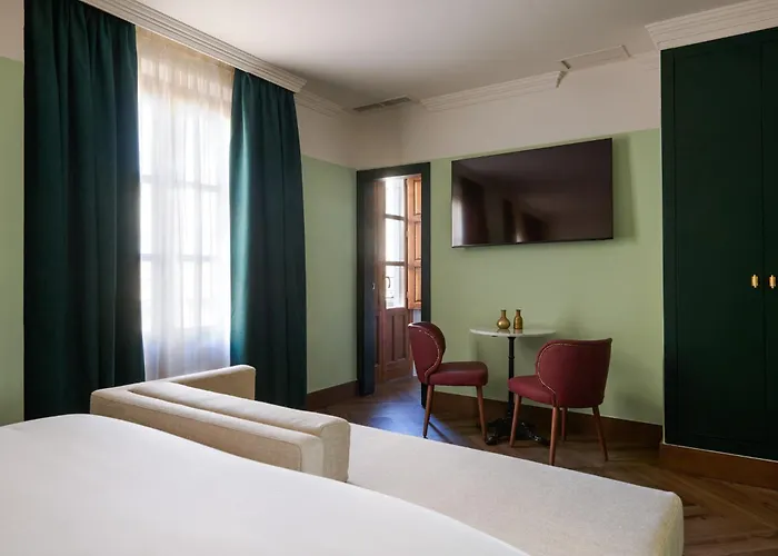 Honest GranadaHostal